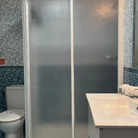 Luz Baal Grupo Ac Gestion * 加的斯